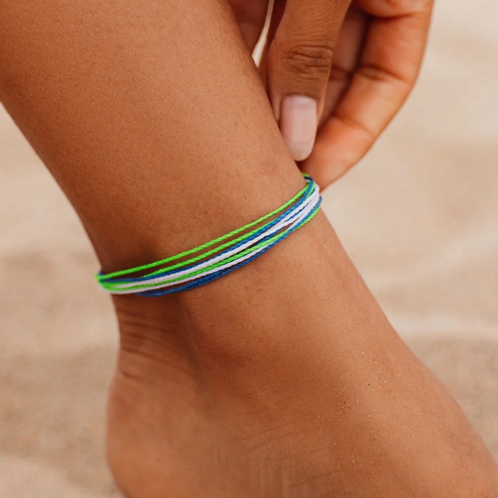 BRAND NEW- UNISEX Puravida GLOW WITH THE FLOW ANKLET. LOVE THESE COLORS!!